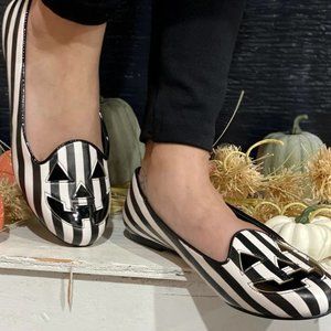 LIKE NEW! Strange Cvlt Halloween Edition Black & White Striped Pumpkin Flats